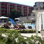 Privite Admiral Plaza ساني بيتش