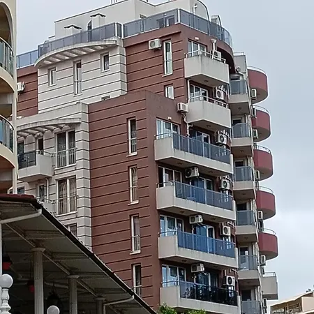 Privates Admiral Plaza شقة