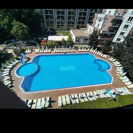 Privates Admiral Plaza شقة
