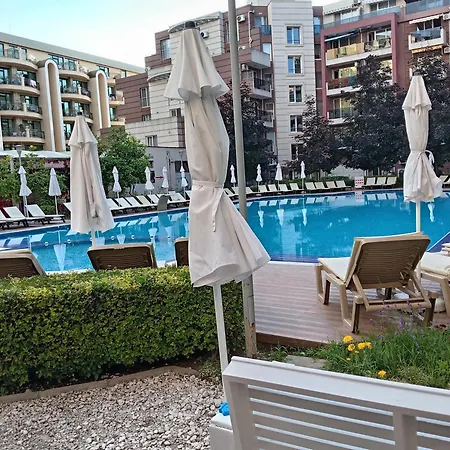 Privates Admiral Plaza Apartmán *